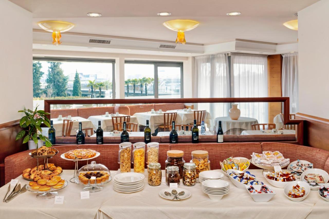 Hotel Carlton Treviso Esterno foto